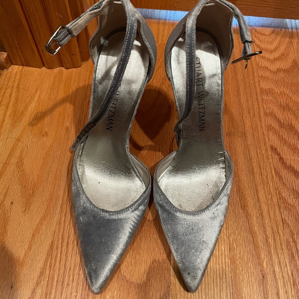 STUART WEITZMAN